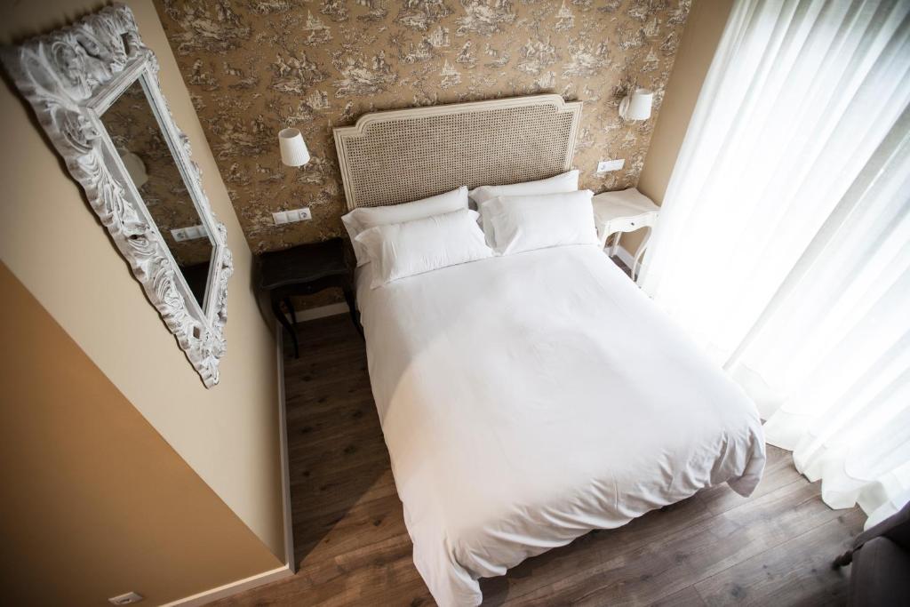 El Jardin De Vikera Guest House San Andrés de Montejos Стая снимка